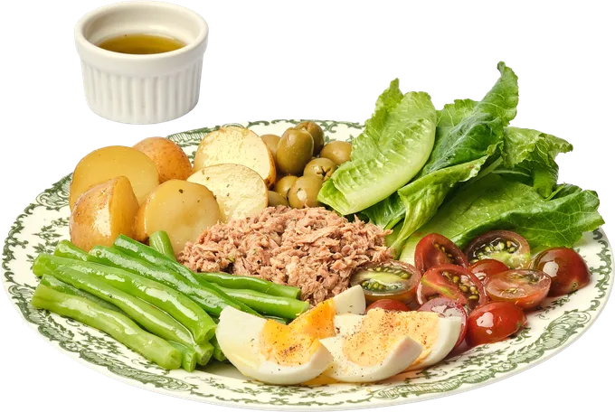 Niçoise Salad at Café Carré Thảo Điền