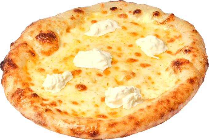 Quattro Formaggi Pizza at Café Carré Thảo Điền